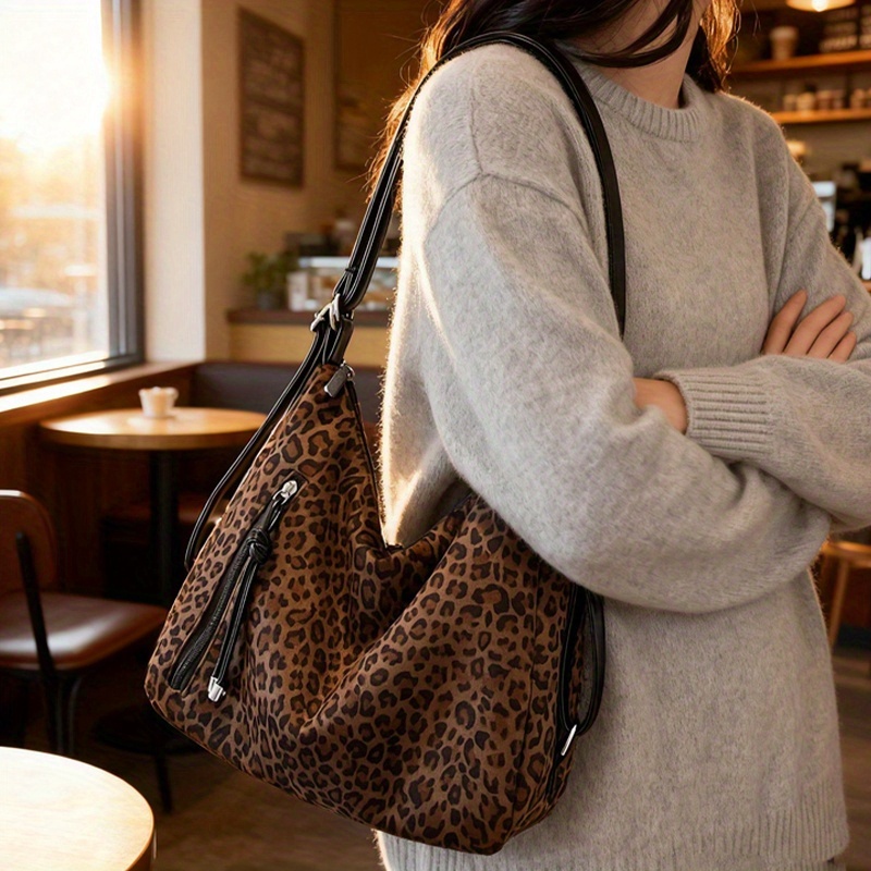 Borsa a tracolla da donna nuova, trendy con stampa leopardata,