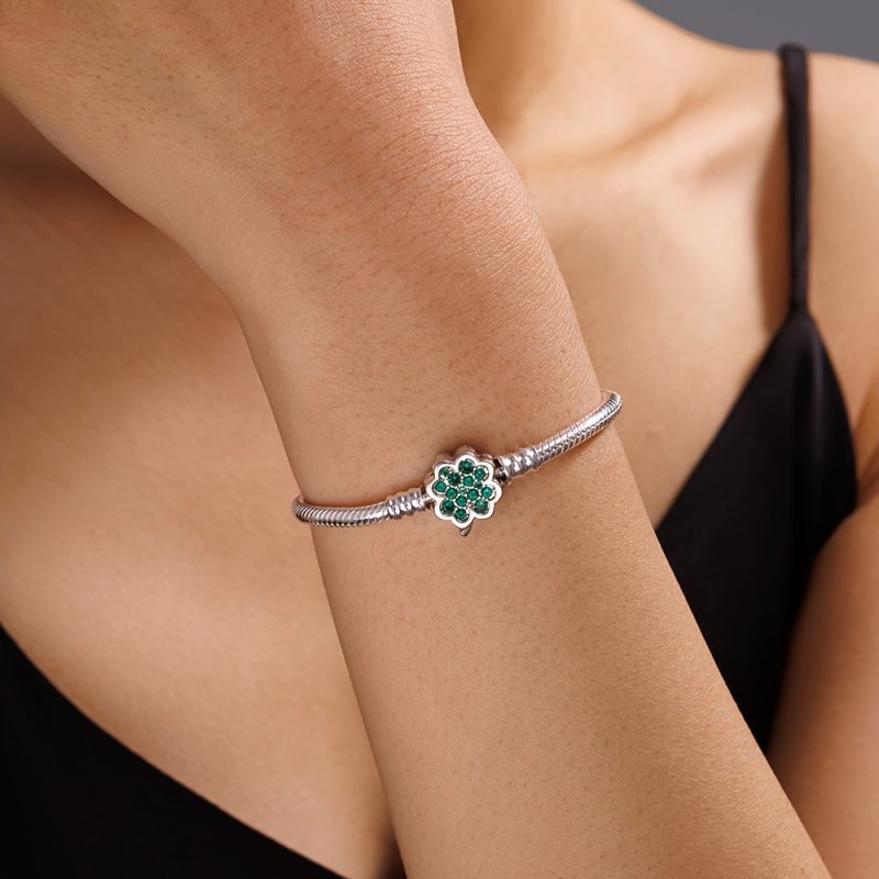 Braccialetto a forma di quadrifoglio verde placcato in argento 925
