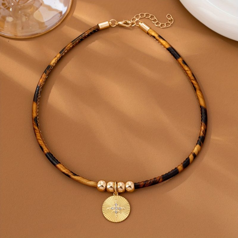 Collana alla Moda con Stampa Leopardata in Pelle PU,