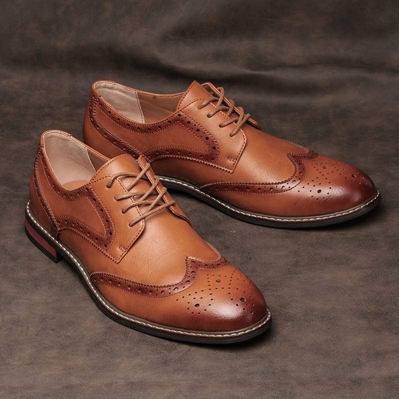 Scarpe da uomo brogue business con tomaia in stile vintage