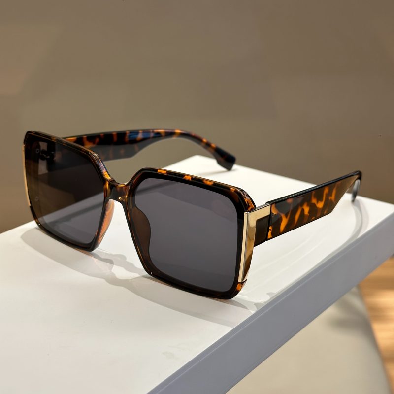 Occhiali Unisex Vintage Classici con Montatura Rettangolare Oversize, per Viaggi all'Aperto, Guida, Stile Elegante, Attività all'Aperto, Feste, Vacanze, Accessorio di Moda